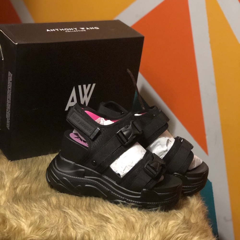 Anthony Wang Sandals